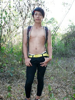 Japanese boys have anal bareback in the woods